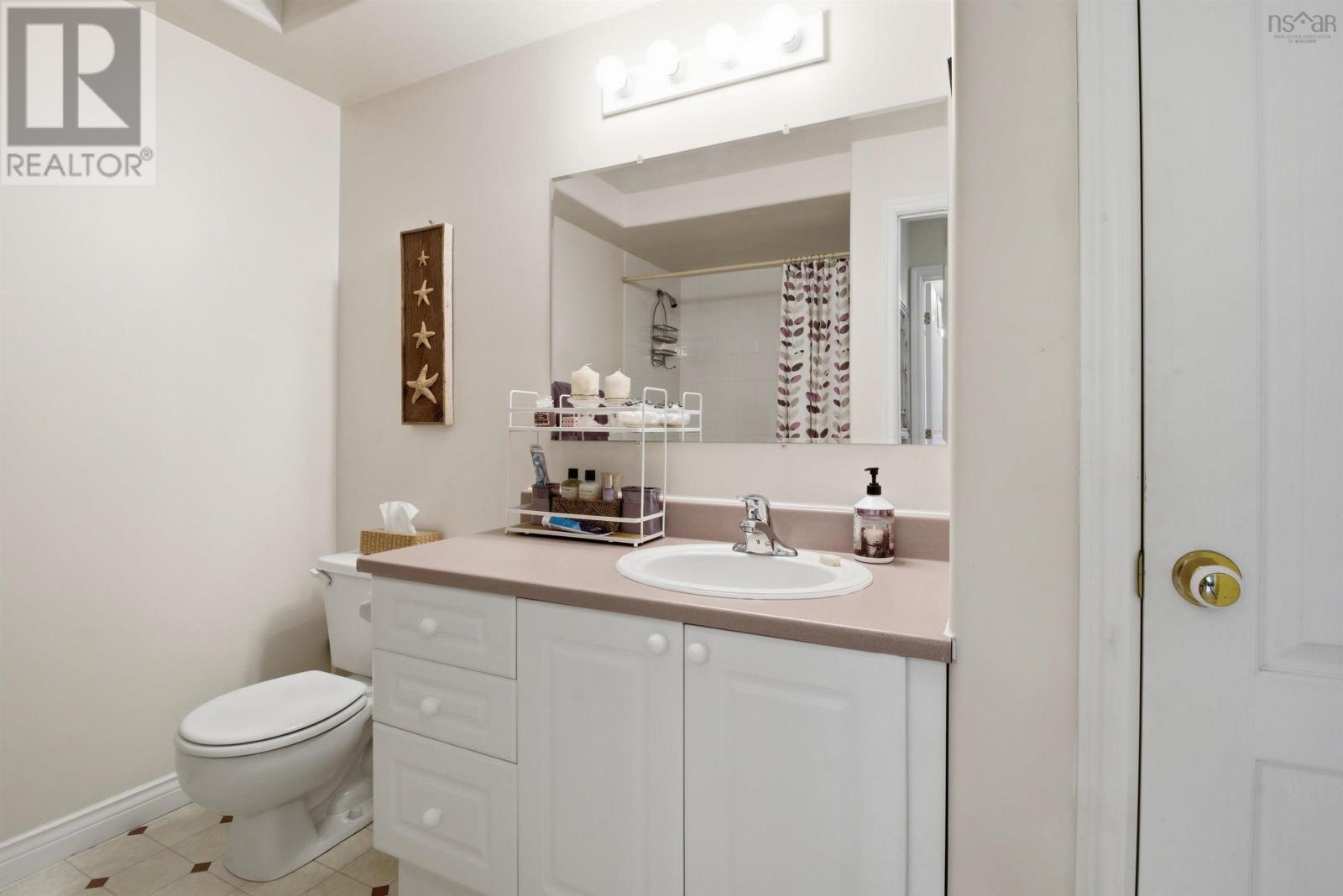 Property 18 of 21 of 410 2 Lake Drive