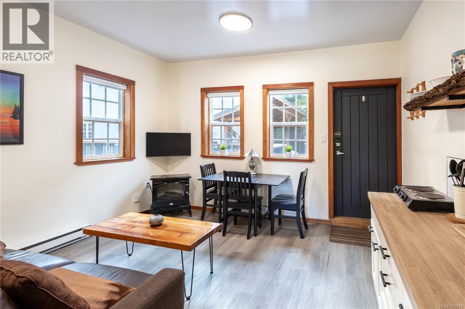 #3 1002 PENINSULA RD - 4