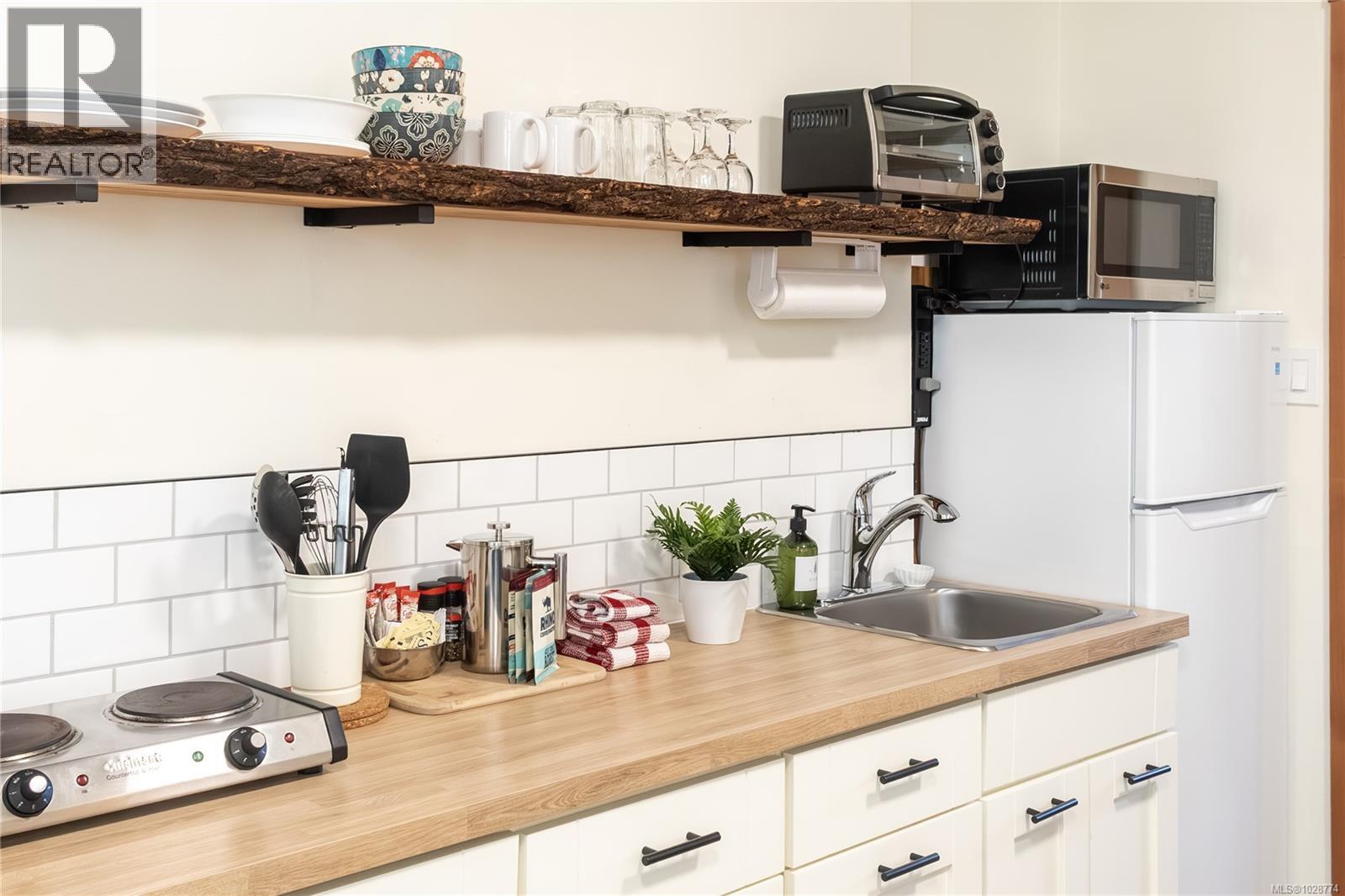 #3 1002 PENINSULA RD - 5