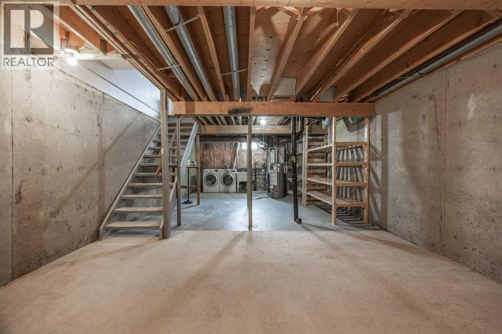 Single Family House for Sale in  Falshire Terrace NE Falconridge Calgary 