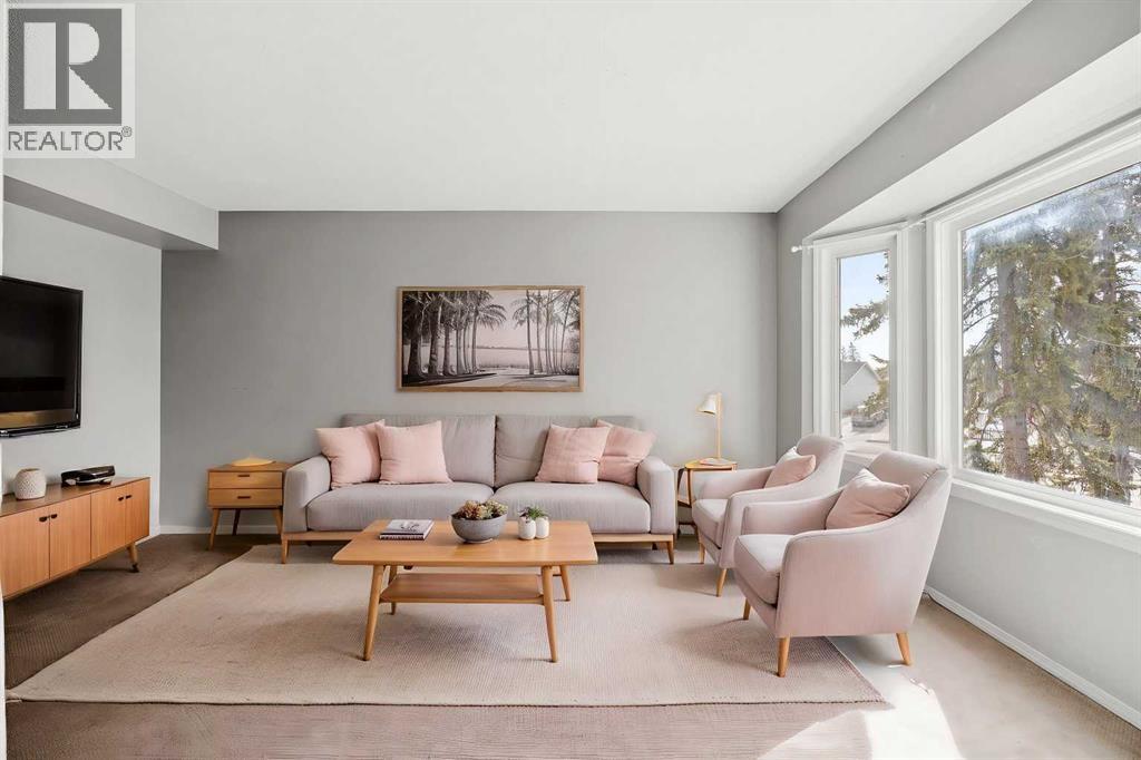 Single Family House for Sale in  Falshire Terrace NE Falconridge Calgary 