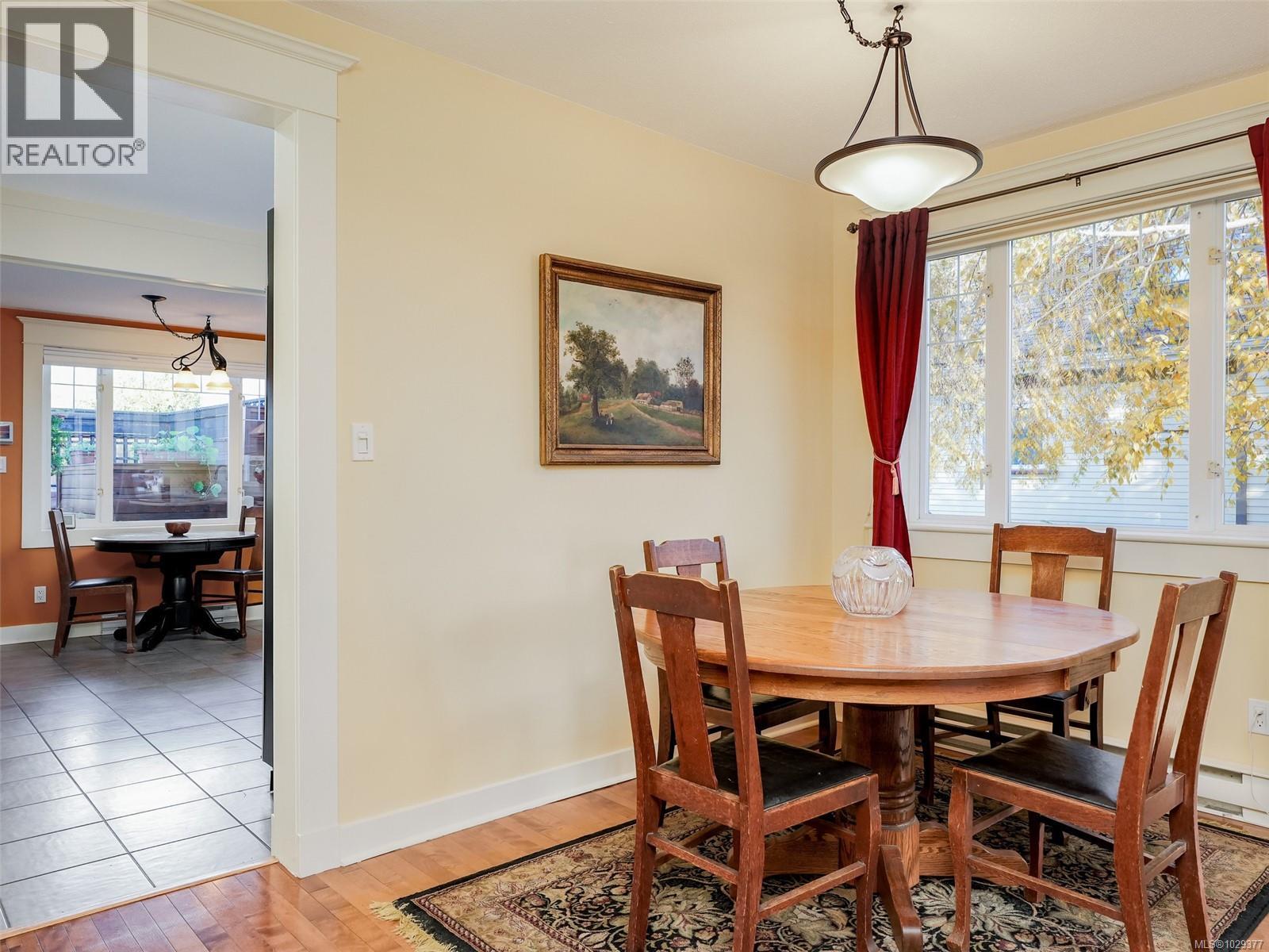 1152 CHAPMAN ST - 12