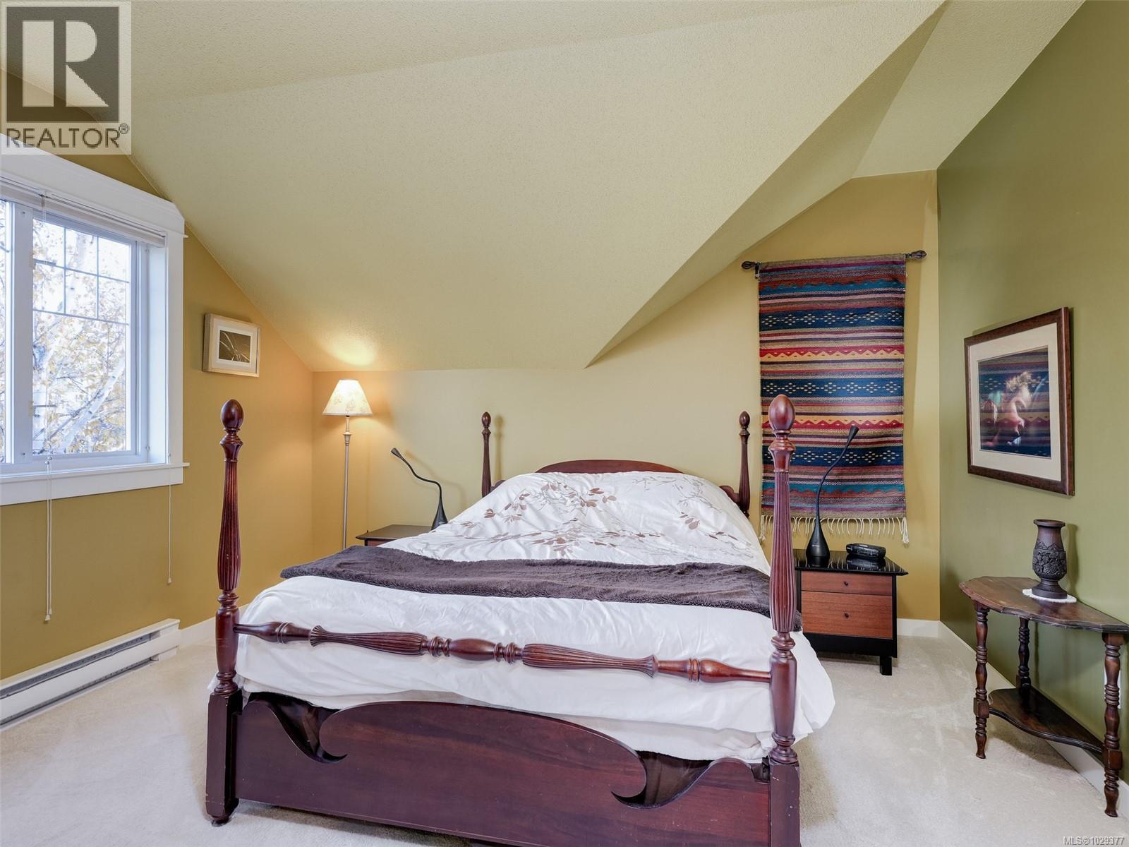 1152 CHAPMAN ST - 18