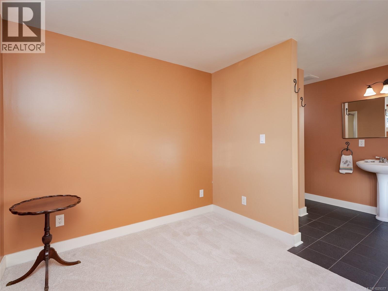 1152 CHAPMAN ST - 22