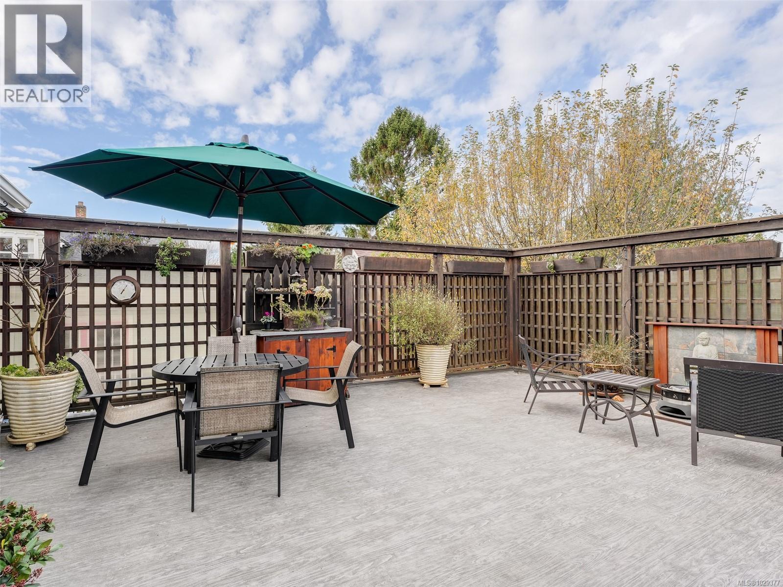 1152 CHAPMAN ST - 26