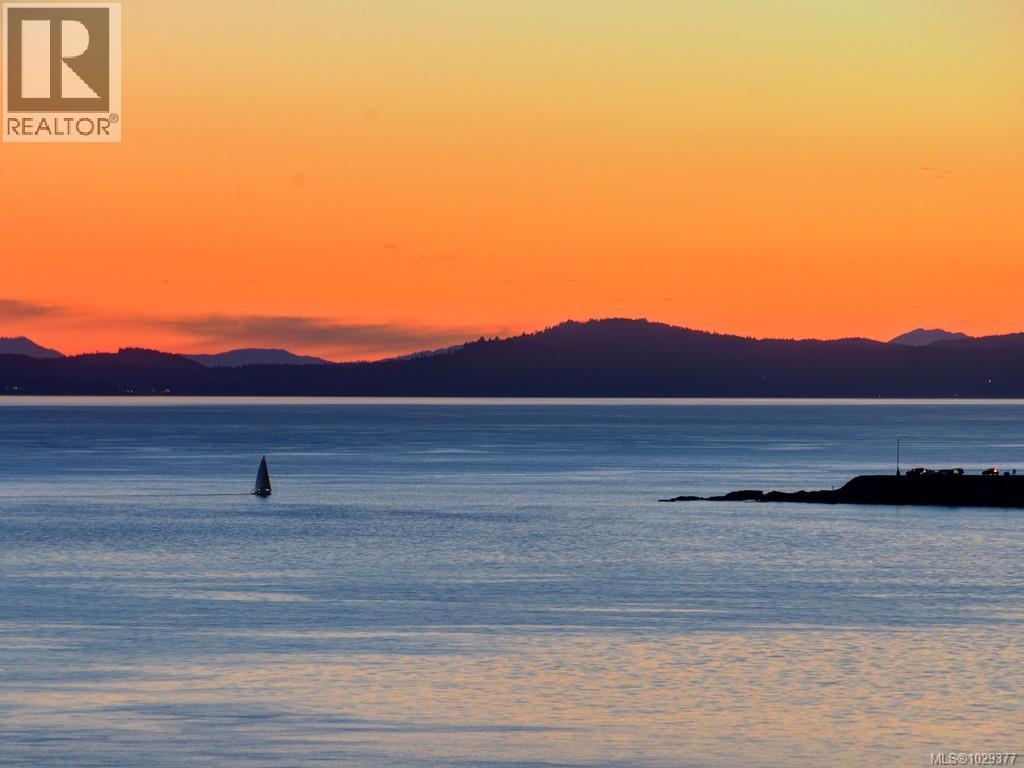 1152 CHAPMAN ST - 63