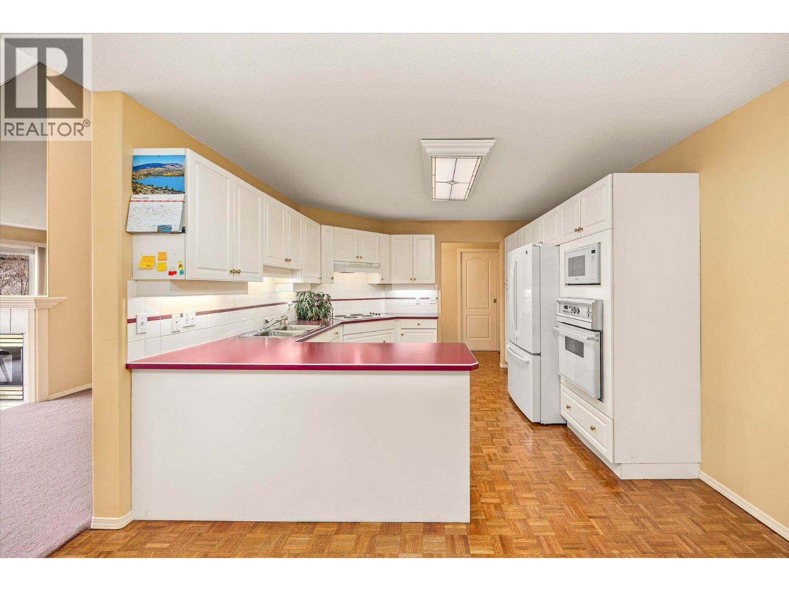 314 985 KLO Road, Kelowna