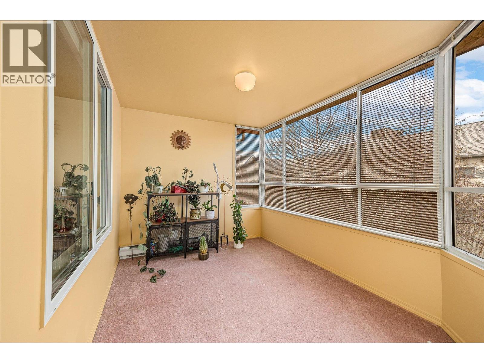 314 985 KLO Road, Kelowna