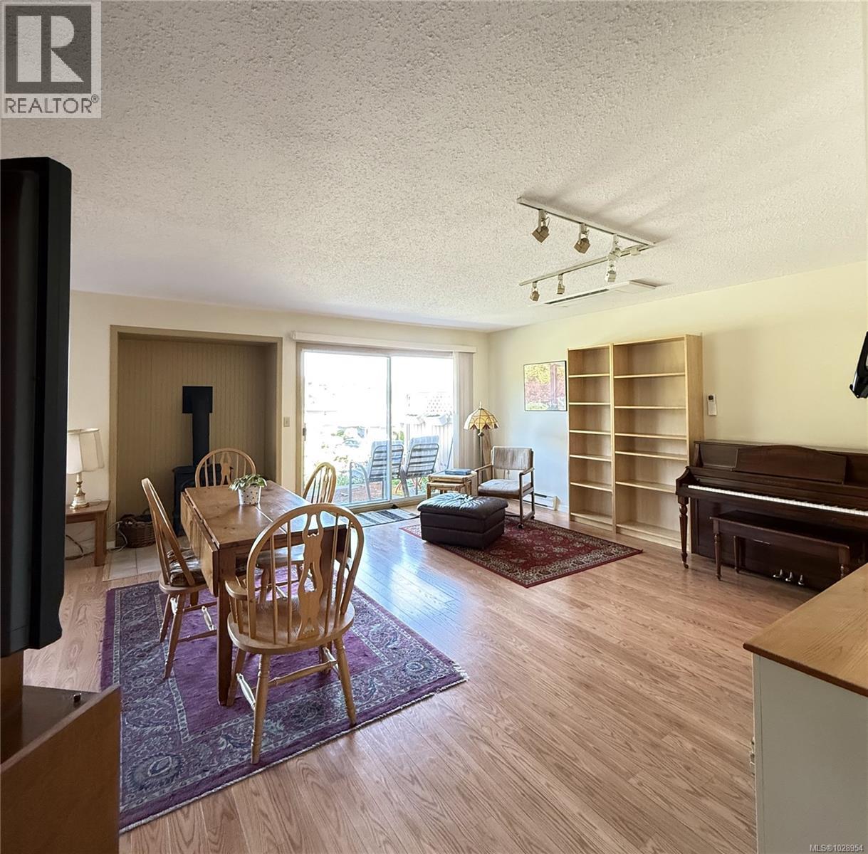 3 130 Corbett Road, Salt Spring