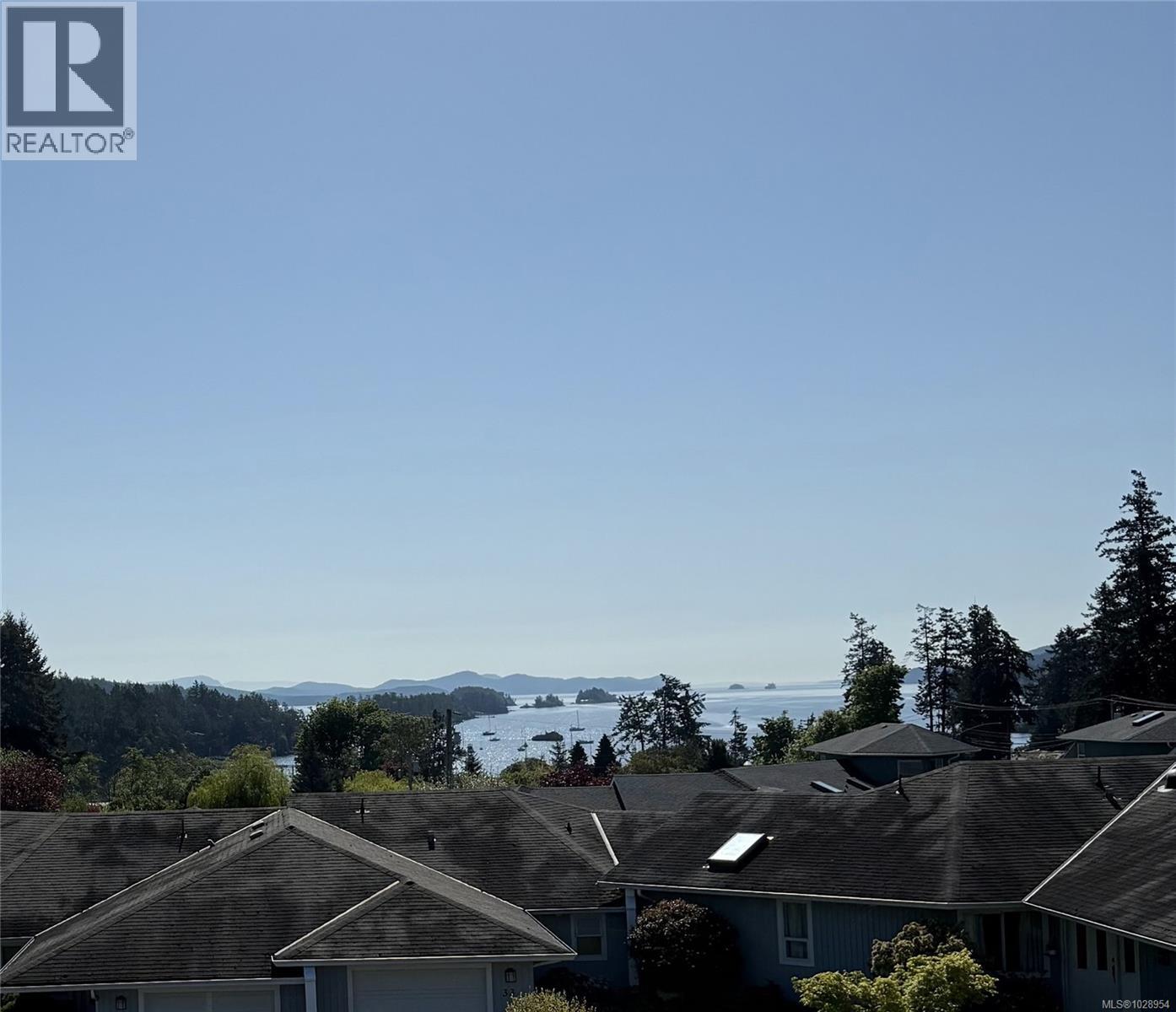 3 130 Corbett Road, Salt Spring