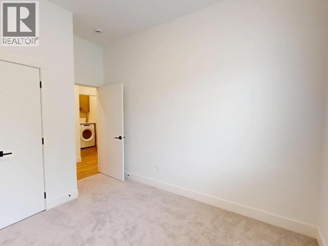 4070 SATURNA AVE - 30