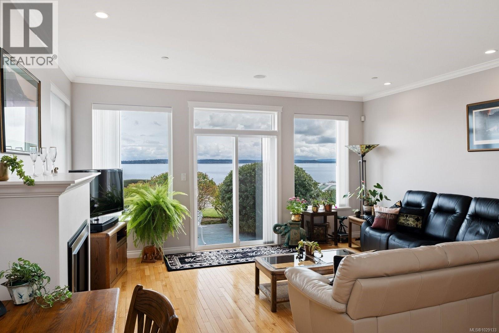 9452 LOCHSIDE DR - 4