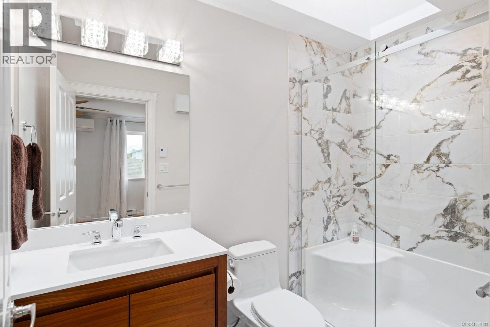 9452 LOCHSIDE DR - 22