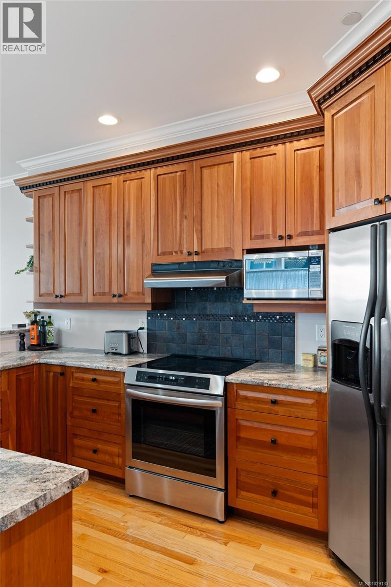 9452 LOCHSIDE DR - 14