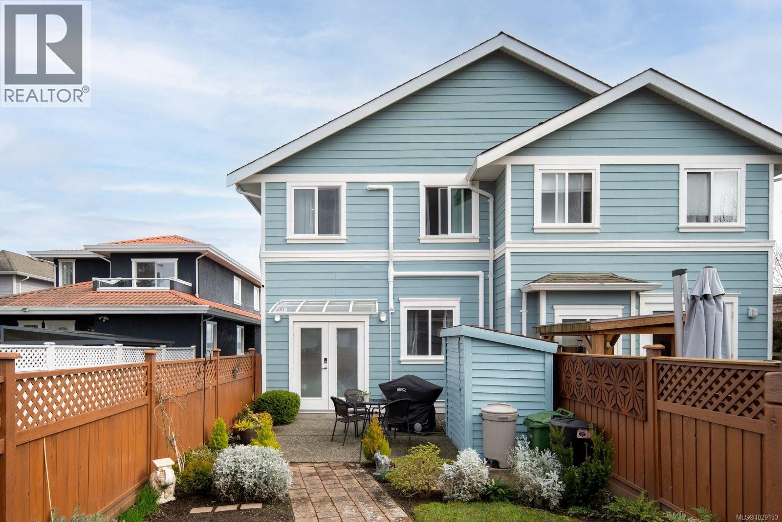 9452 LOCHSIDE DR - 35