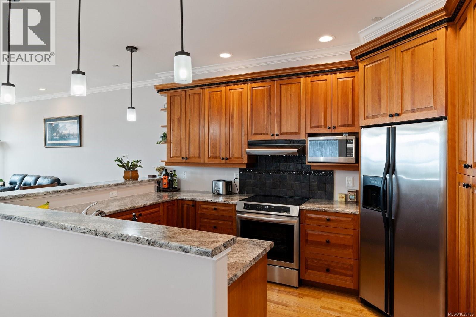 9452 LOCHSIDE DR - 13