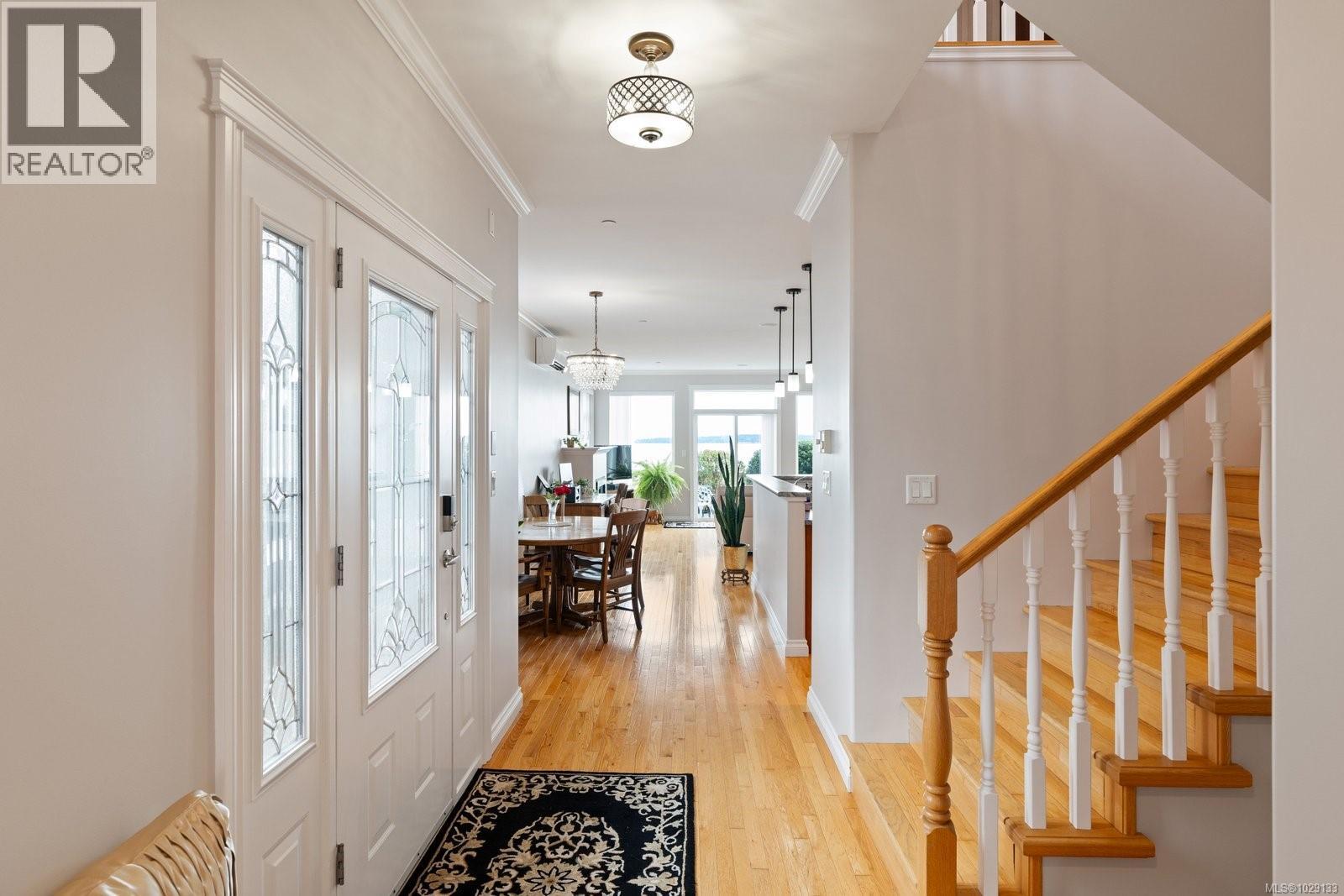 9452 LOCHSIDE DR - 16