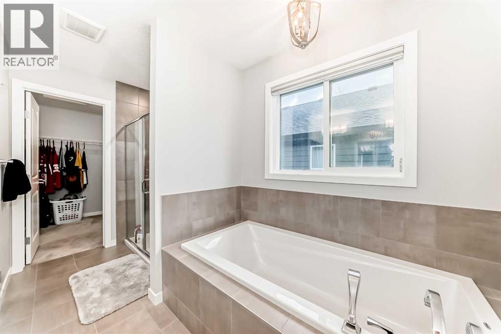 151 Sundown Way, Cochrane