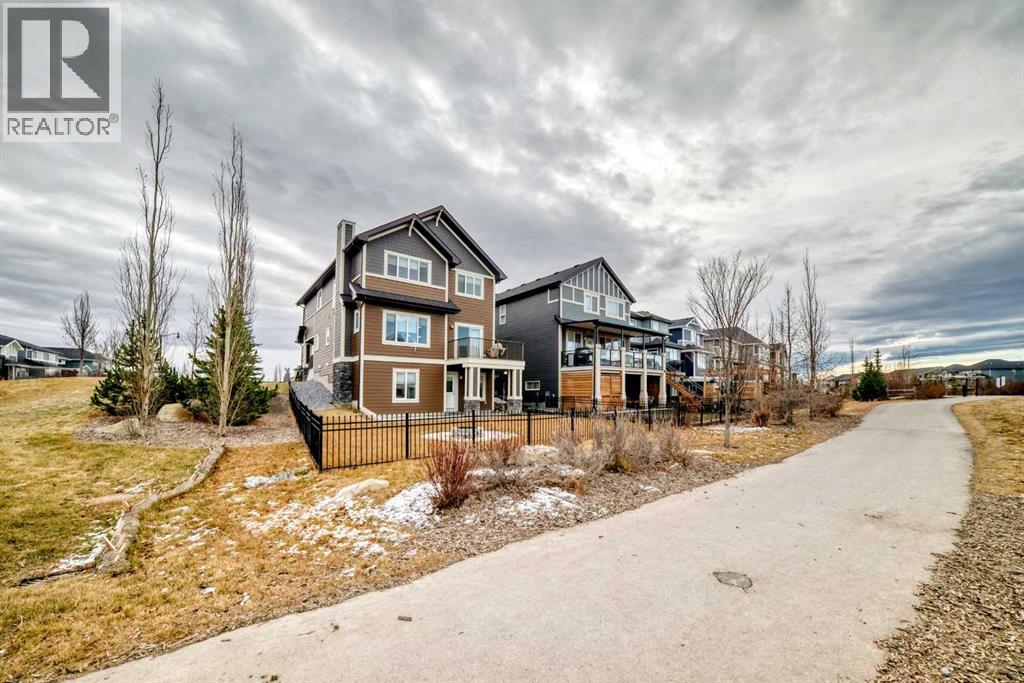 151 Sundown Way, Cochrane