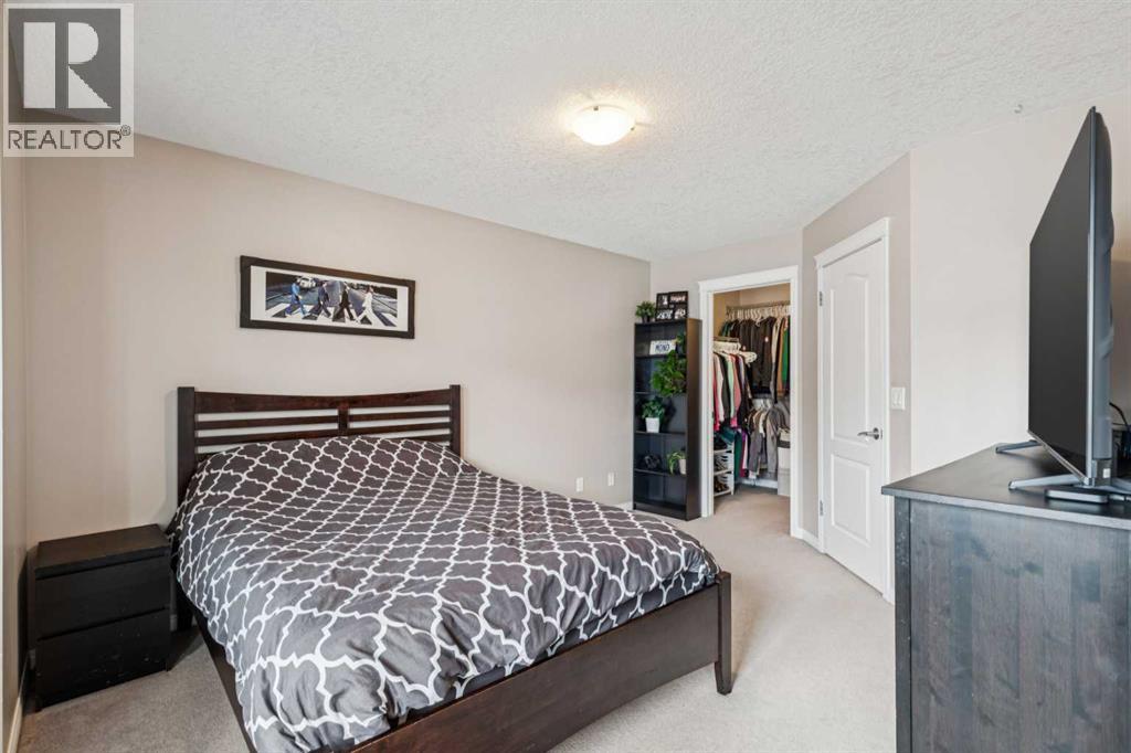 Single Family House for Sale in  New Brighton Heights SE New Brighton Calgary 