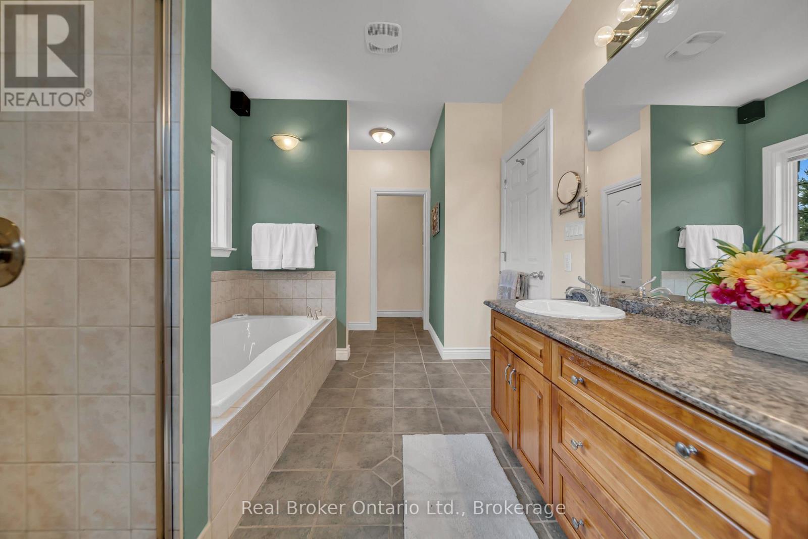 4760 NASSAGAWEYA-PUSLINCH TOWNLINE — photo 40