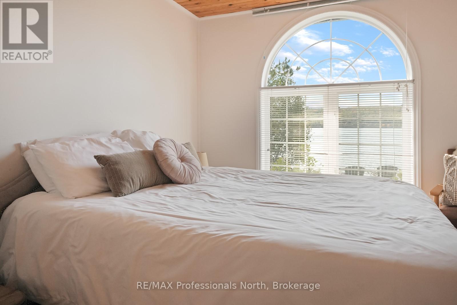 756 ARBOR VITAE ROAD - 16