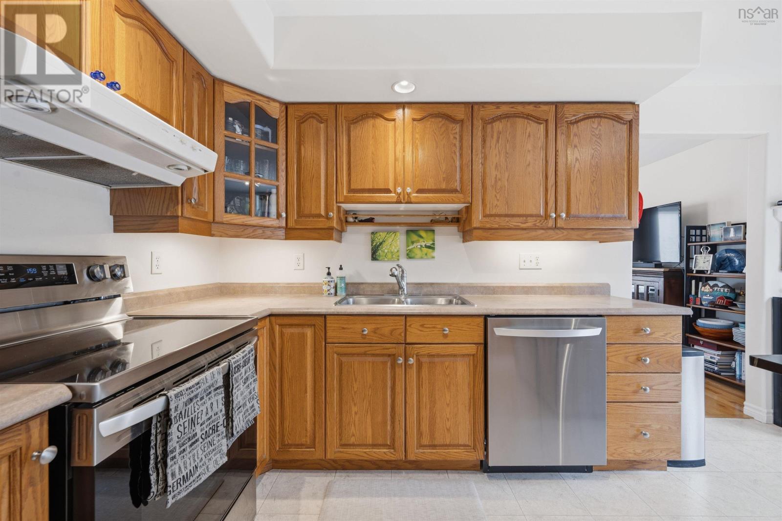 Property 20 of 49 of 21 Lundy Drive