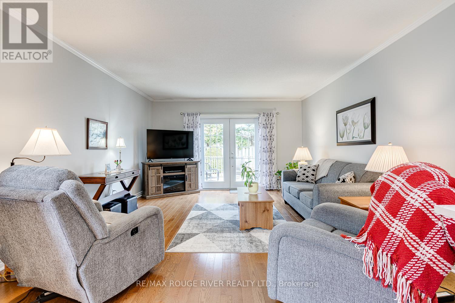 69 HUFFMAN AVENUE - 23
