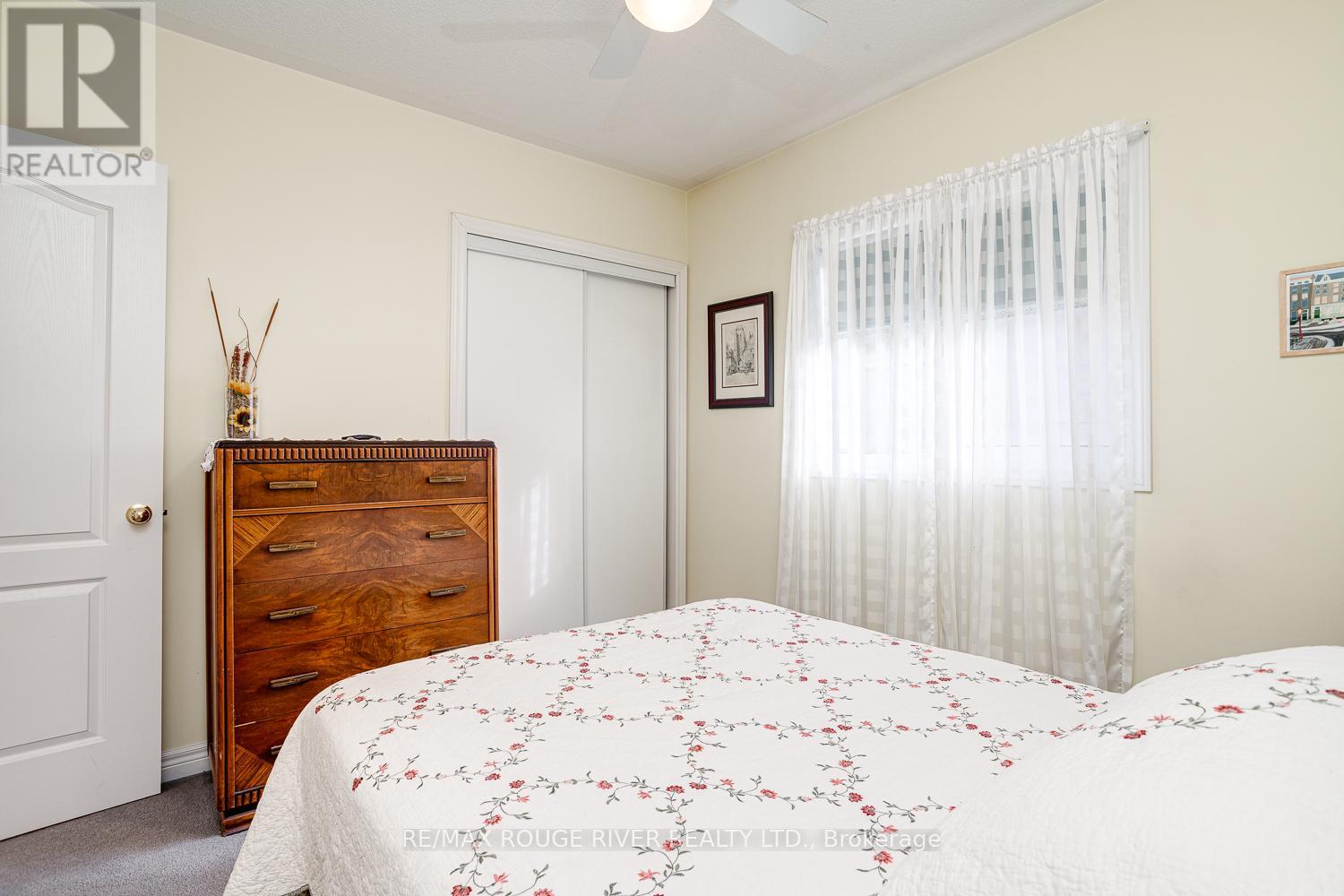 69 HUFFMAN AVENUE - 27