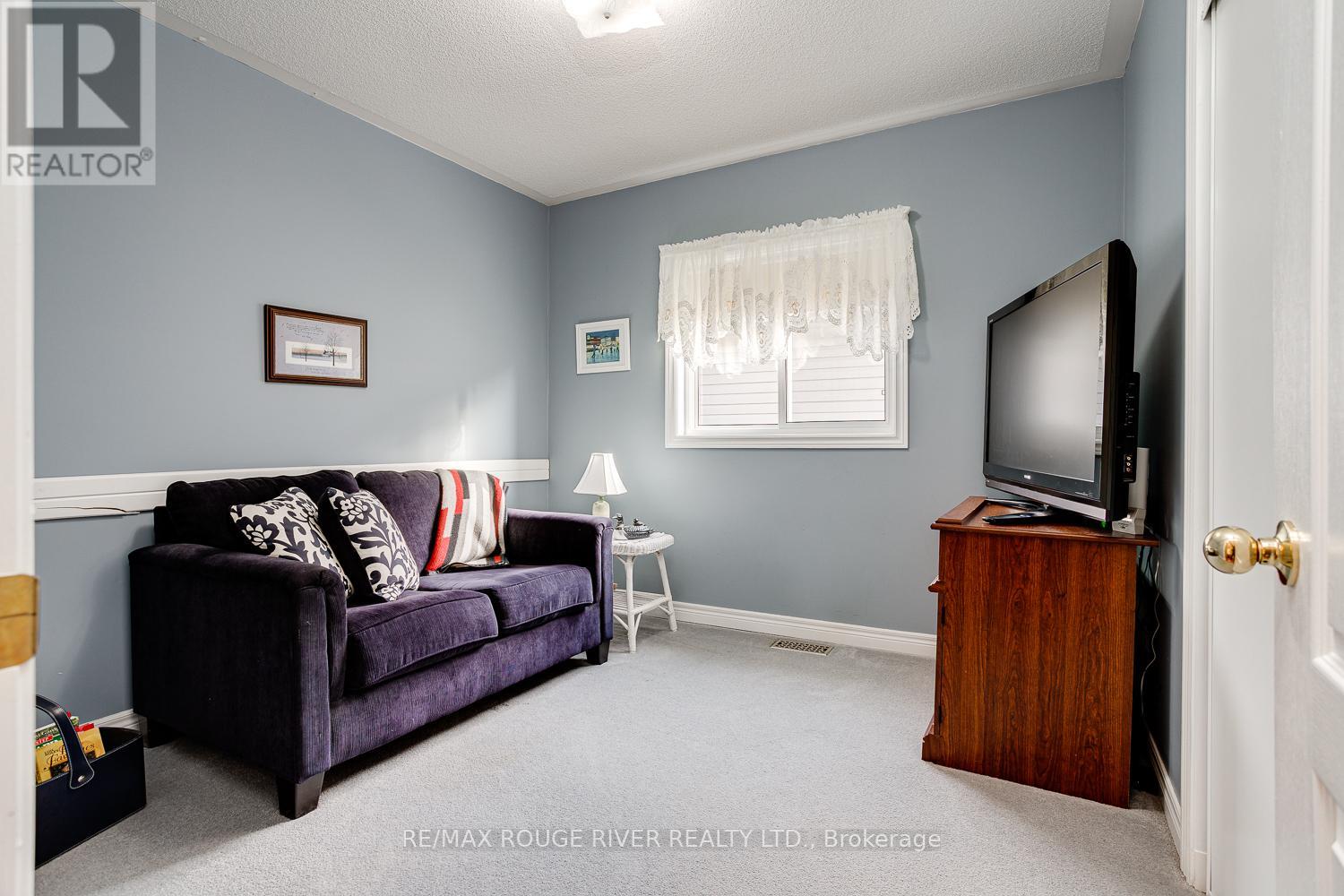 69 HUFFMAN AVENUE - 28
