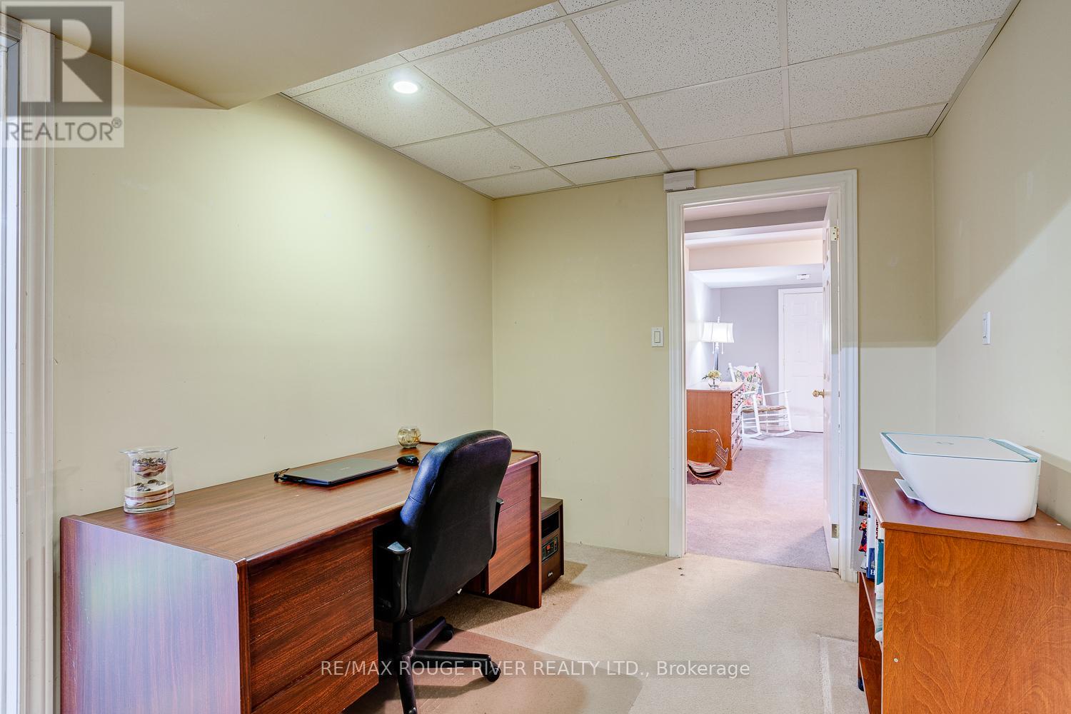 69 HUFFMAN AVENUE - 38
