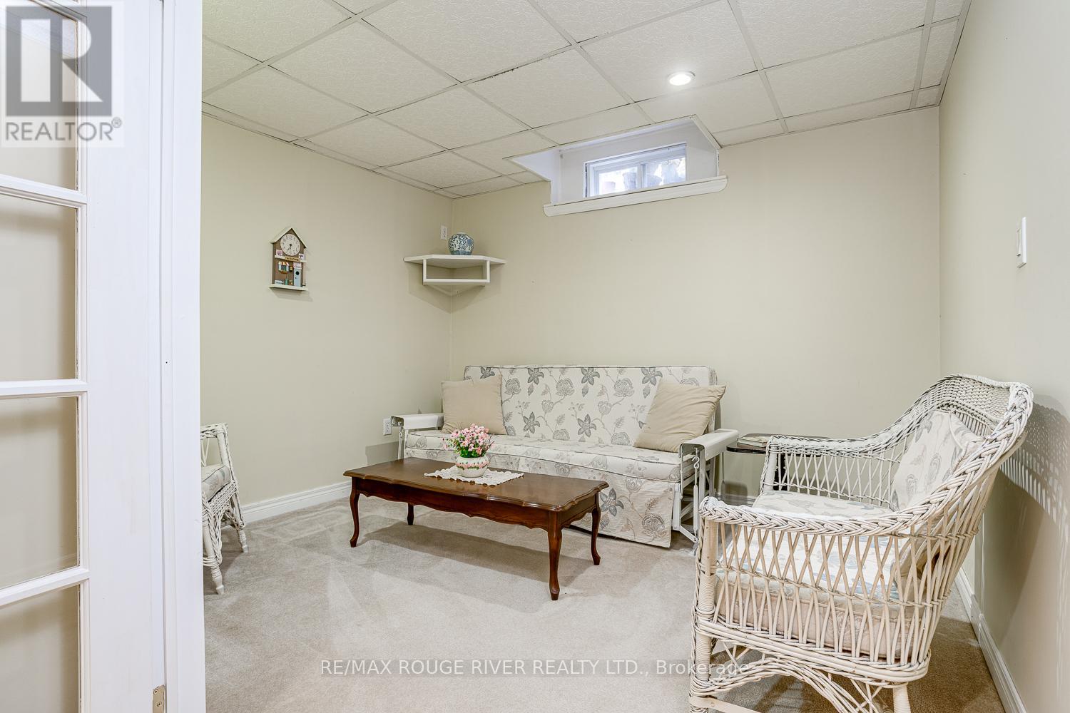 69 HUFFMAN AVENUE - 41