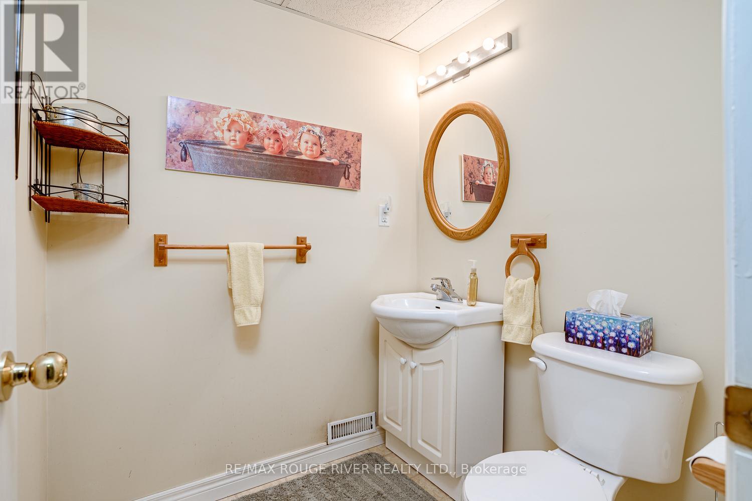 69 HUFFMAN AVENUE - 42