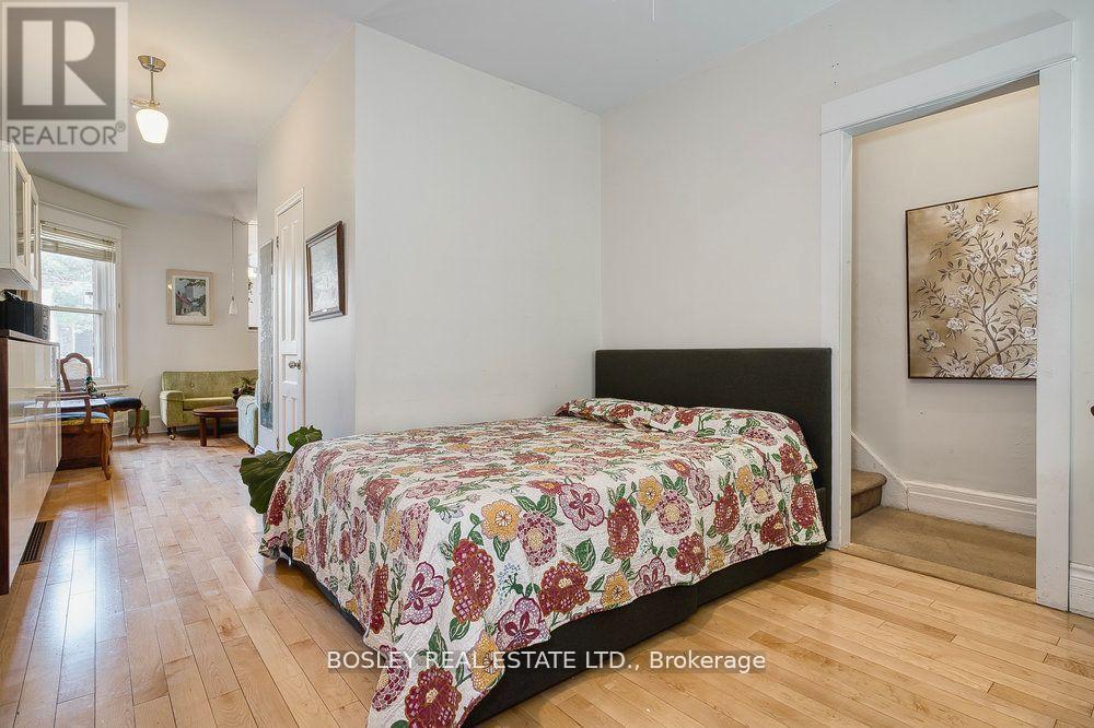 159A GLADSTONE AVENUE - 11