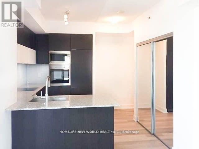 #2703 318 RICHMOND STREET W - 3