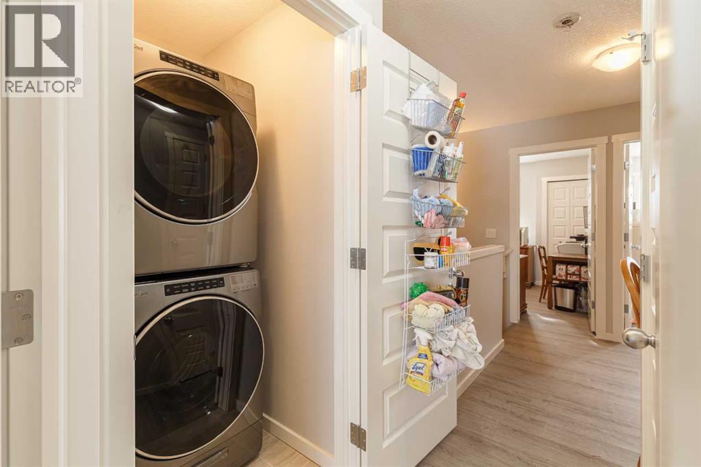 Single Family House for Sale in  Wolf Hollow Park SE Wolf Willow Calgary 