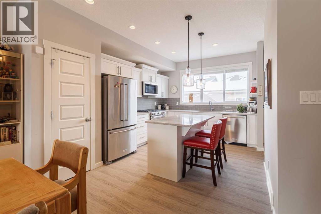 Single Family House for Sale in  Wolf Hollow Park SE Wolf Willow Calgary 