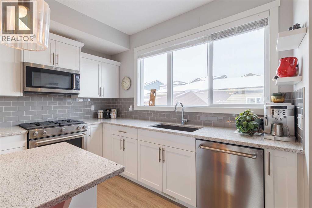 Single Family House for Sale in  Wolf Hollow Park SE Wolf Willow Calgary 