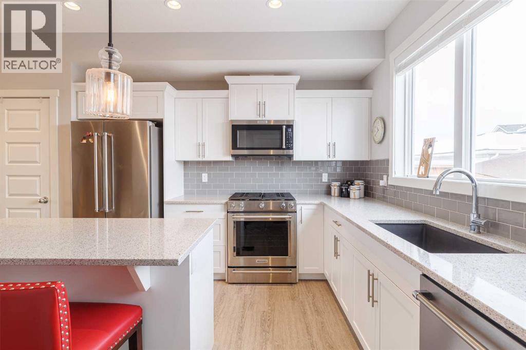 Single Family House for Sale in  Wolf Hollow Park SE Wolf Willow Calgary 