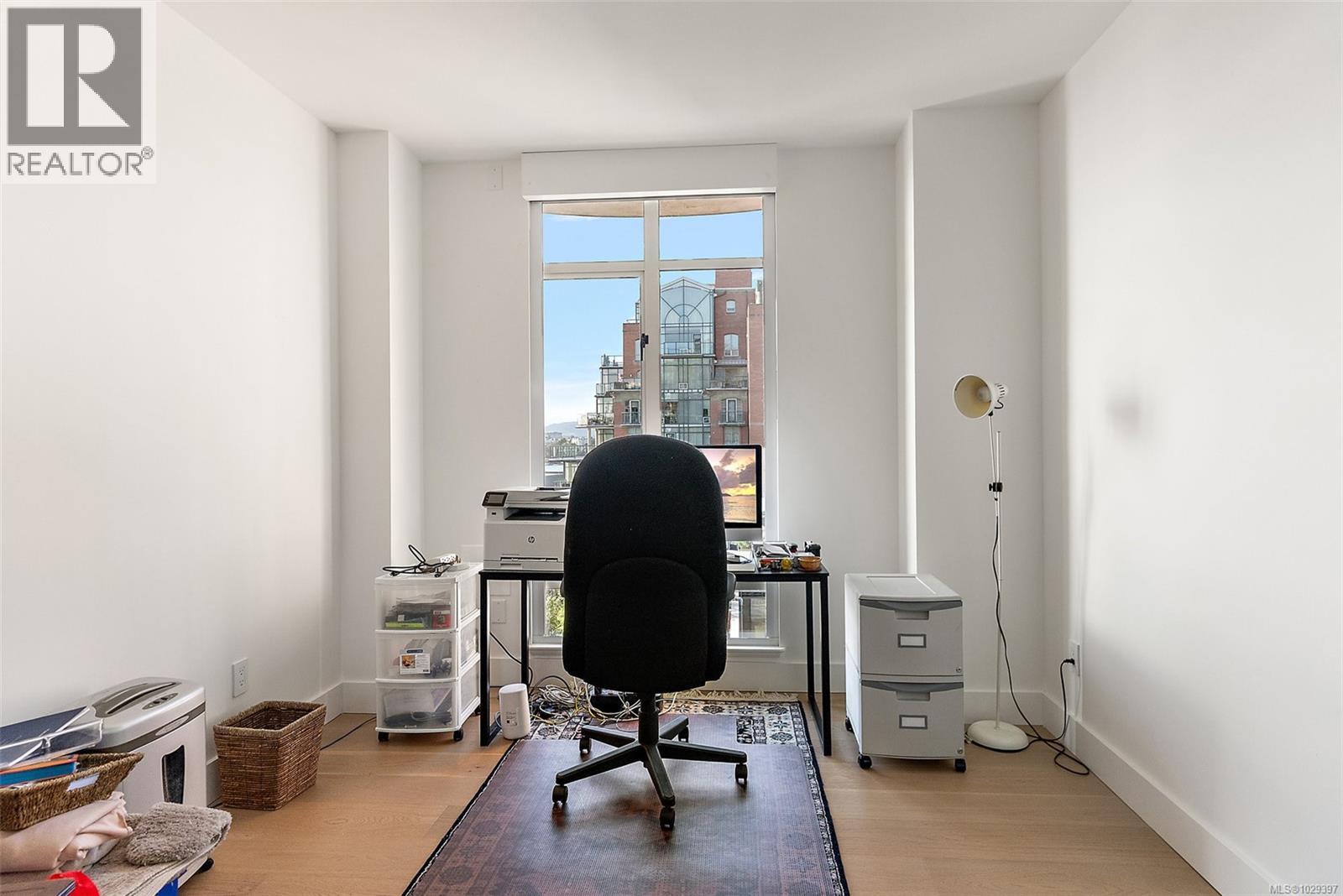 #631 21 DALLAS RD - 31