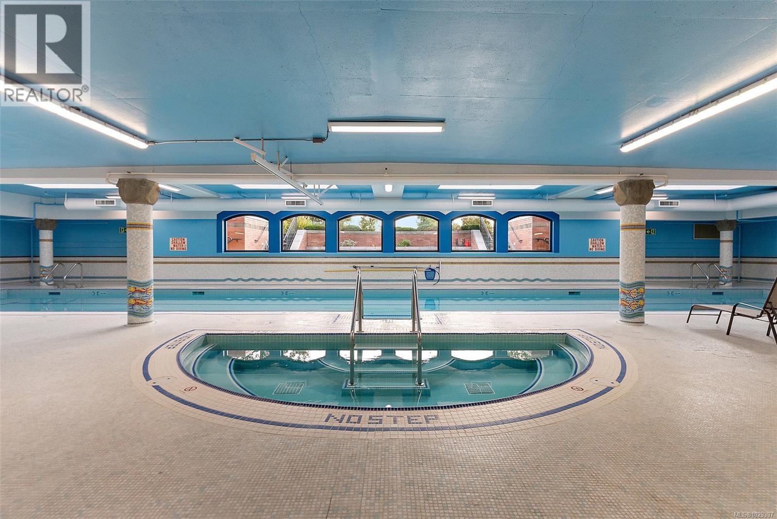 #631 21 DALLAS RD - 32