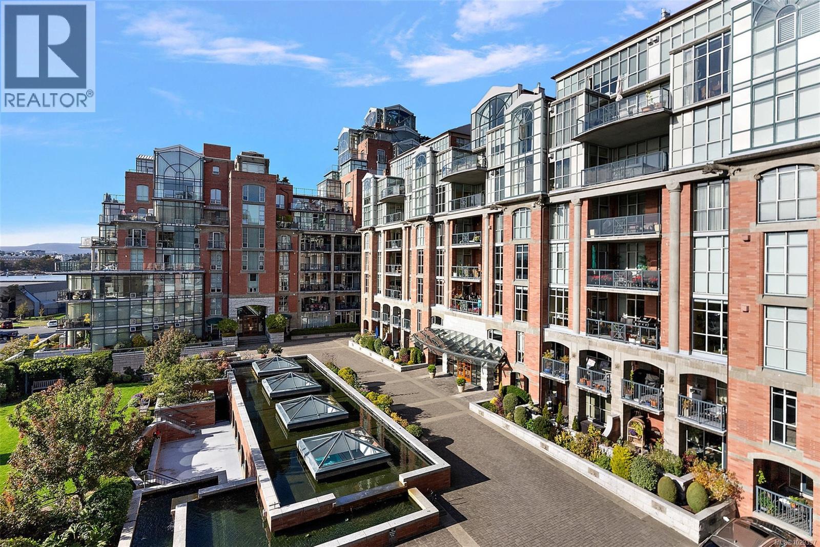 #631 21 DALLAS RD - 39