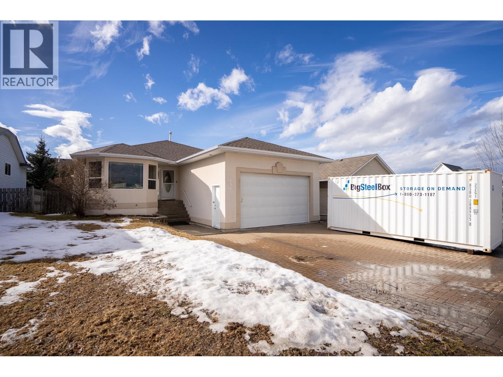 6965 WESTGATE Avenue - main photo