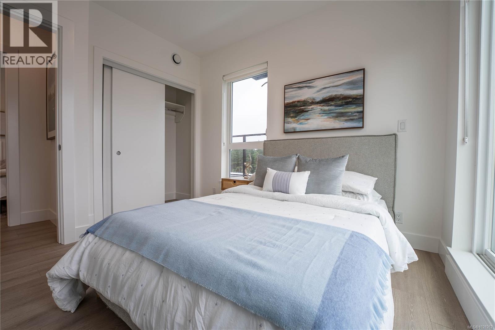 606 258 Helmcken Road, View Royal