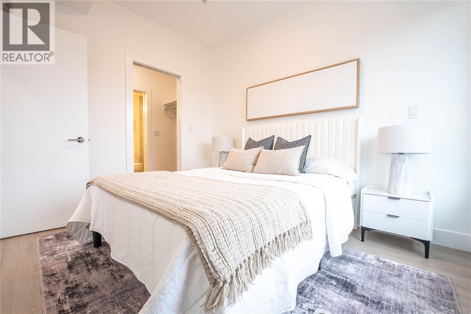 606 258 Helmcken Road, View Royal