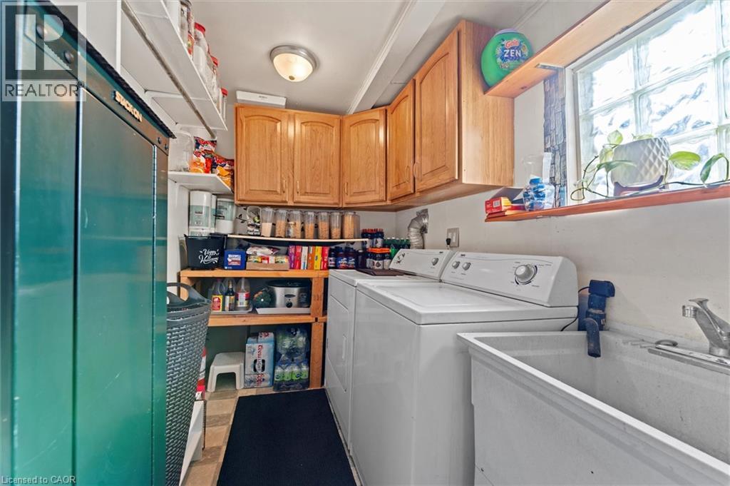 1743 ST LUKE Road, Windsor, Ontario
