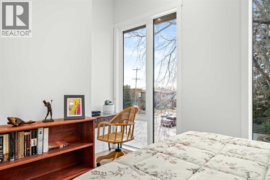 Single Family House for Sale in   Avenue SW Altadore Calgary 