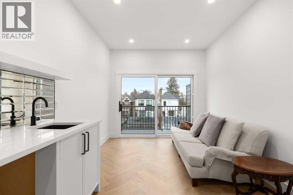 Single Family House for Sale in   Avenue SW Altadore Calgary 