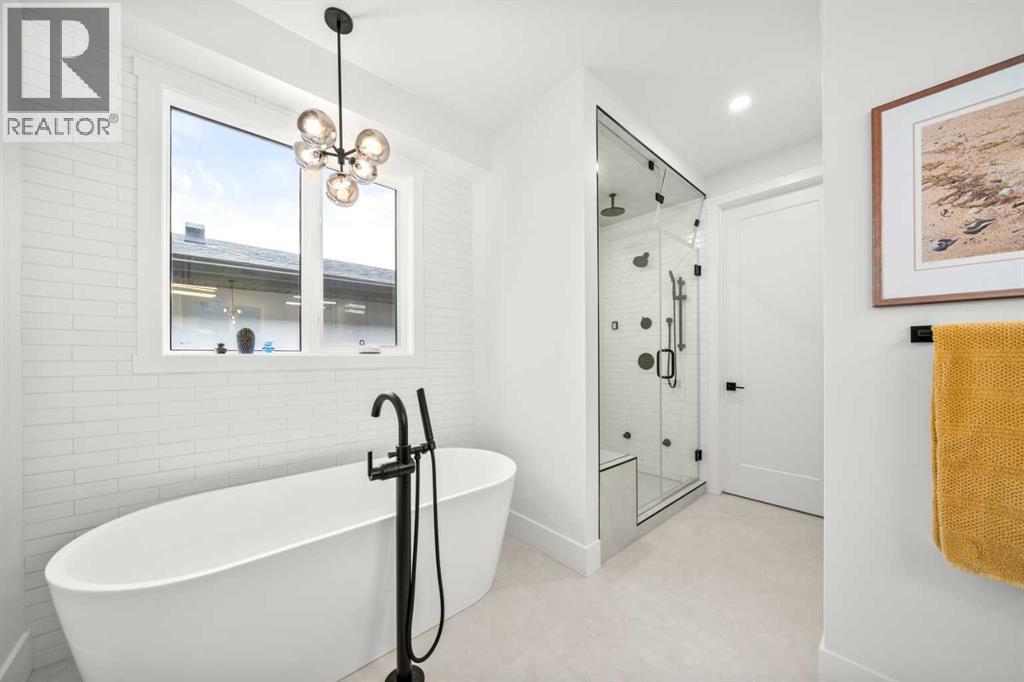 Single Family House for Sale in   Avenue SW Altadore Calgary 