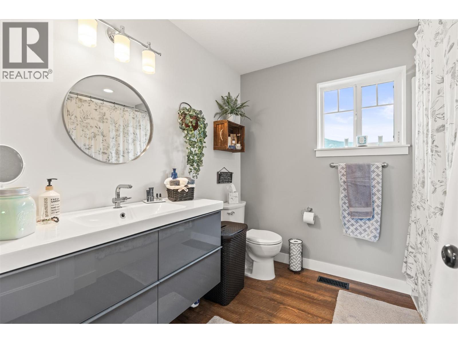  4160 Noble Road, Spallumcheen